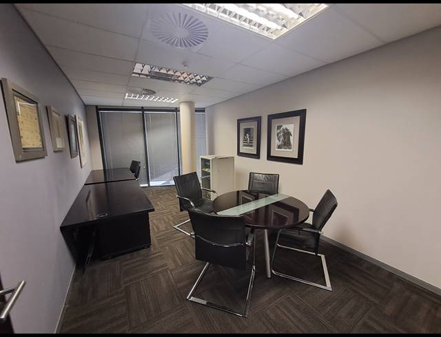 449M² OFFICE FOR SALE IN MELROSE ARCH